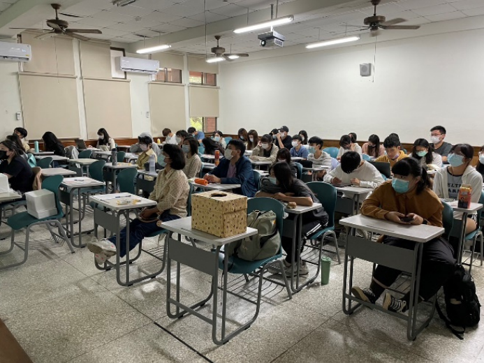 2022 ESG 校園實務講座 學生聆聽講座